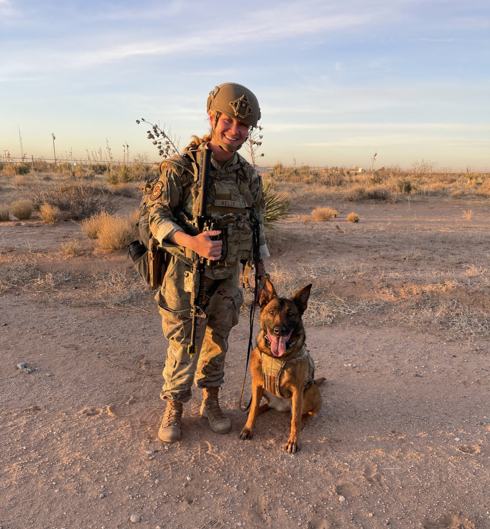 Danielle Kelly, US Air Force and her K9